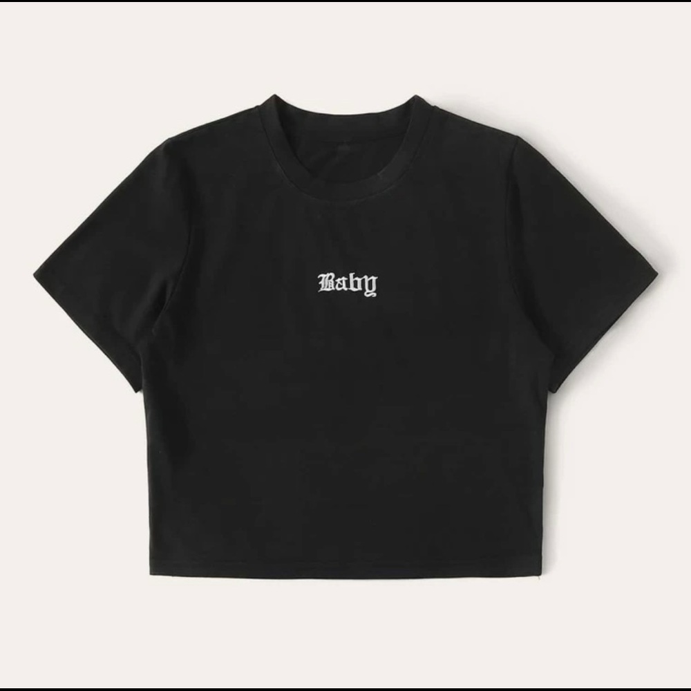 Romwe: Baby Embroidery Black Crop Top